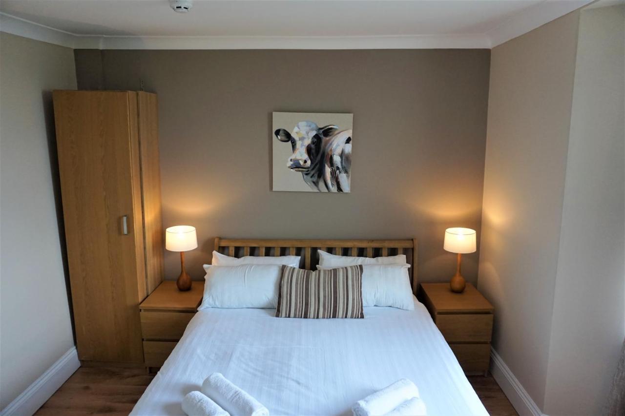 קרדיגן The Angel Hotel מראה חיצוני תמונה